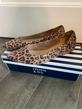 crown & ivy Leopard-Print Pointed Toe Flats in Tan and Black